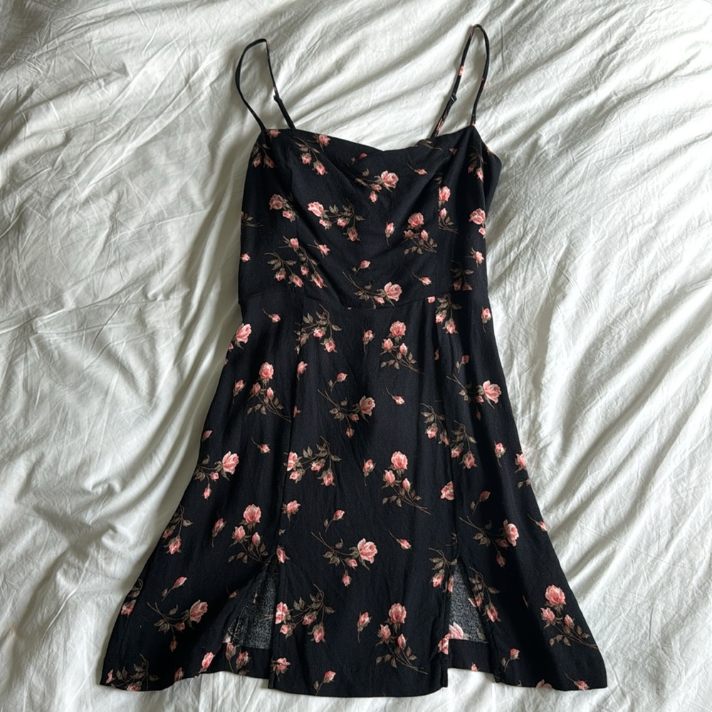 Reformation Dress - Picture 3 of 6